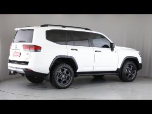 Toyota Land Cruiser 300 3.3D GR-Sport - Image 2