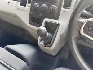 Toyota Quantum 2.8 LWB panel van manual - Image 11