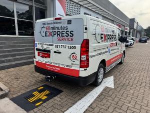 Toyota Quantum 2.8 LWB panel van manual - Image 2