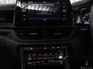 Volkswagen T-ROC 2.0 TSI 4M R-LINE DSG - Image 11