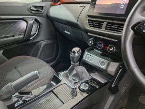 Renault Kiger 1.0 Turbo Intens manual - Image 12