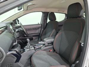 Renault Kiger 1.0 Turbo Intens manual - Image 9