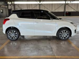 Suzuki Swift 1.2 GLX manual - Image 2