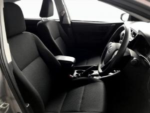 Toyota Corolla Quest 1.8 Plus auto - Image 5