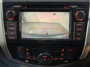 Nissan Navara 2.3D double cab 4x4 LE auto - Image 10
