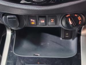 Nissan Navara 2.3D double cab 4x4 LE auto - Image 9
