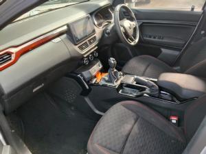 Renault Kiger 1.0 Turbo Intens manual - Image 3