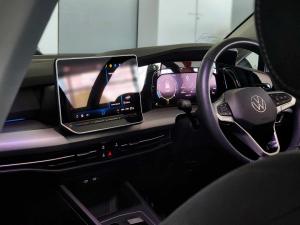 Volkswagen Golf 1.4TSI Life Plus - Image 17
