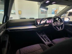 Volkswagen Golf 1.4TSI Life Plus - Image 25