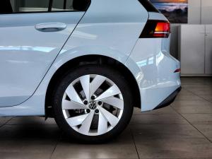Volkswagen Golf 1.4TSI Life Plus - Image 34