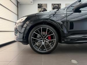 Audi Q7 55TFSI quattro Black Edition - Image 3