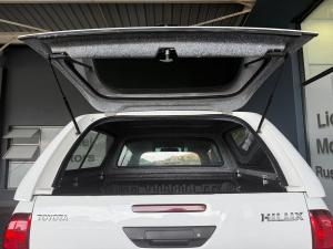 Toyota Hilux 2.4GD-6 double cab 4x4 Raider auto - Image 13