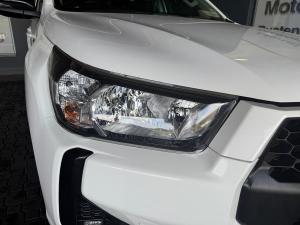 Toyota Hilux 2.4GD-6 double cab 4x4 Raider auto - Image 4