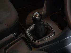 Volkswagen Polo Vivo hatch 1.4 Trendline - Image 10