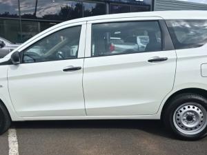 Toyota Rumion 1.5 S - Image 5