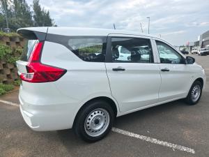 Toyota Rumion 1.5 S - Image 6