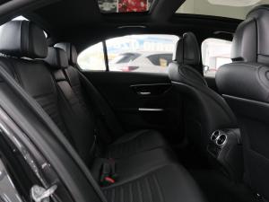 Mercedes-Benz C-Class C200 AMG Line - Image 11