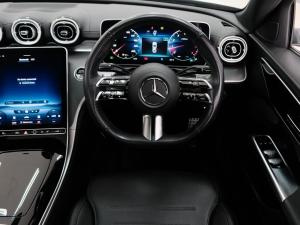 Mercedes-Benz C-Class C200 AMG Line - Image 15