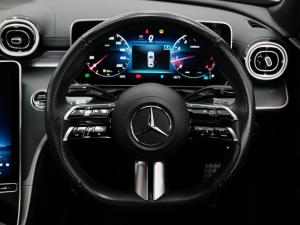Mercedes-Benz C-Class C200 AMG Line - Image 17