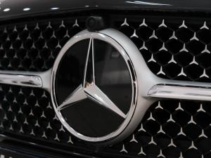 Mercedes-Benz C-Class C200 AMG Line - Image 5