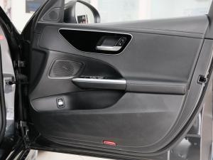 Mercedes-Benz C-Class C200 AMG Line - Image 8