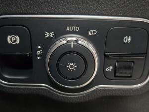 Mercedes-Benz GLB GLB250 Progressive - Image 17