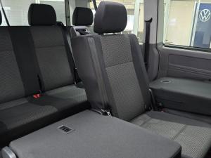 Volkswagen Transporter 2.0BiTDI Kombi SWB Trendline Plus 4Motion - Image 3
