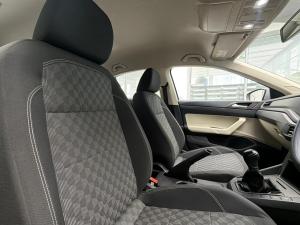 Volkswagen Polo sedan 1.6 manual - Image 14