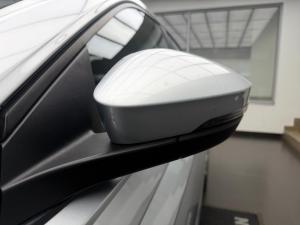 Volkswagen Polo sedan 1.6 manual - Image 20