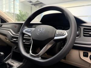 Volkswagen Polo sedan 1.6 manual - Image 21