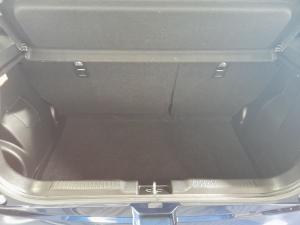 Suzuki Swift 1.2 GLX manual - Image 11