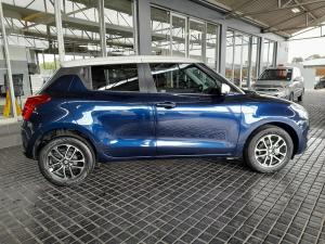 Suzuki Swift 1.2 GLX manual - Image 8