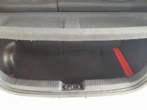 Hyundai i10 1.25 Fluid - Image 11
