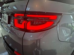 Land Rover Discovery Sport D200 R-Dynamic SE - Image 7