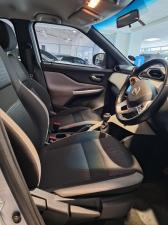 Nissan Magnite 1.0 Turbo Acenta Plus manual - Image 4