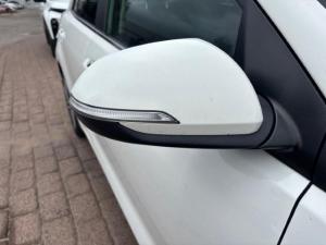 Kia Rio hatch 1.4 EX auto - Image 17