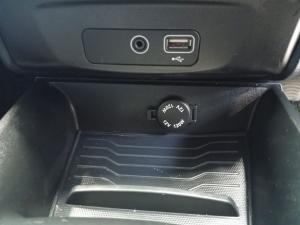 Mahindra XUV300 1.2T W6 - Image 19