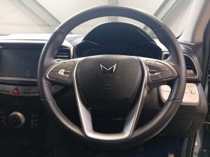 Mahindra XUV300 1.2T W6 - Image 22