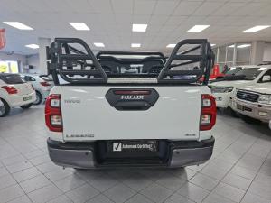Toyota Hilux 2.8GD-6 double cab 4x4 Legend auto - Image 5