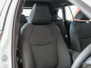 Toyota Corolla Cross 1.8 Xi - Image 11