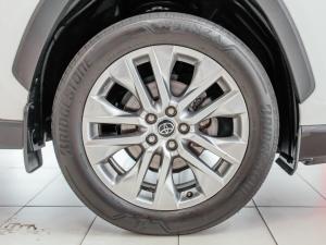 Toyota RAV4 2.5 VX AWD - Image 13