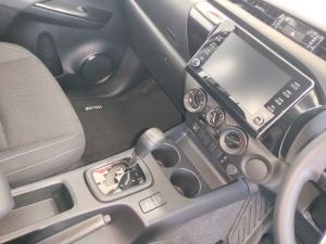 Toyota Hilux 2.4GD-6 Xtra cab Raider auto - Image 12