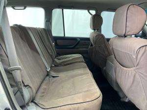 Toyota Land Cruiser 100 GX 4.5P - Image 13