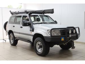 Toyota Land Cruiser 100 GX 4.5P - Image 1