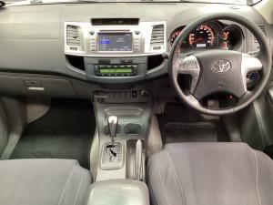 Toyota Hilux 3.0D-4D double cab Raider Dakar edition auto - Image 6