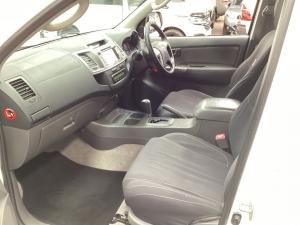 Toyota Hilux 3.0D-4D double cab Raider Dakar edition auto - Image 7