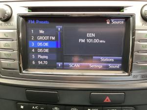 Toyota Hilux 3.0D-4D double cab Raider Dakar edition auto - Image 12