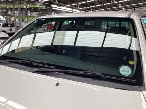 Toyota Hilux 3.0D-4D double cab Raider Dakar edition auto - Image 13