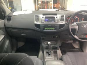 Toyota Hilux 3.0D-4D double cab Raider Dakar edition auto - Image 14