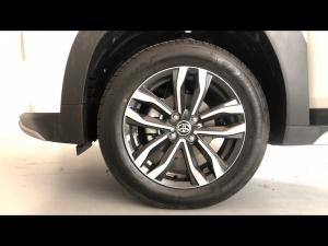 Toyota Starlet Cross 1.5 XR auto - Image 18